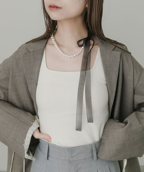 SMELLY(スメリー)の「シアーリボンパールネックレス(ネックレス・レディース・ブラック系その他・-)」の4枚目の写真