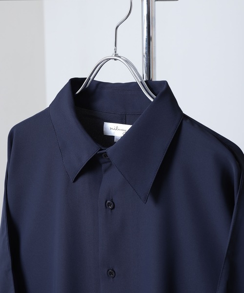 NILWAY（ニルウェイ）の「ドレープーサマーオーバーサイズドルマンレギュラーカラーシャツ（シャツ/ブラウス・メンズ・ネイビー/ライトグレー/ブラック/ブラック系/ブルー/ダークグリーン/オフホワイト/グレー系/チャコールグレー/ネイビー系/ホワイト系・LARGE/MEDIUM）」の19枚目の写真