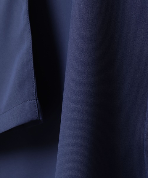 NILWAY（ニルウェイ）の「ドレープーサマーオーバーサイズドルマンレギュラーカラーシャツ（シャツ/ブラウス・メンズ・ネイビー/ライトグレー/ブラック/ブラック系/ブルー/ダークグリーン/オフホワイト/グレー系/チャコールグレー/ネイビー系/ホワイト系・LARGE/MEDIUM）」の14枚目の写真