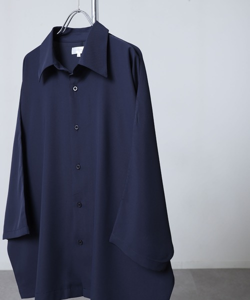 NILWAY（ニルウェイ）の「ドレープーサマーオーバーサイズドルマンレギュラーカラーシャツ（シャツ/ブラウス・メンズ・ネイビー/ライトグレー/ブラック/ブラック系/ブルー/ダークグリーン/オフホワイト/グレー系/チャコールグレー/ネイビー系/ホワイト系・LARGE/MEDIUM）」の22枚目の写真