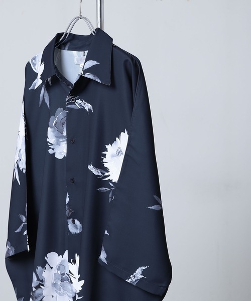 NILWAY（ニルウェイ）の「ドレープーサマーオーバーサイズドルマンレギュラーカラーシャツ（シャツ/ブラウス・メンズ・ネイビー/ライトグレー/ブラック/ブラック系/ブルー/ダークグリーン/オフホワイト/グレー系/チャコールグレー/ネイビー系/ホワイト系・LARGE/MEDIUM）」の20枚目の写真