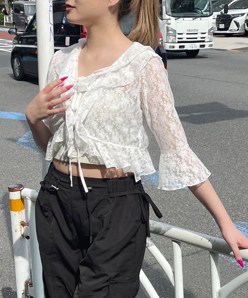 one way（ワンウェイ）の「レースフリルカーディガン（カーディガン/ボレロ・レディース・ベージュ/ホワイト/ブラック・FREE）」の5枚目の写真