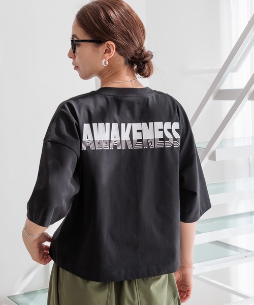 HEREIAM(ヘレイアム)の「【HEREIAM】AWAKENESS TEE(Tシャツ/カットソー・レディース・ライトピンク/ブラック/ホワイト・FREE)」の3枚目の写真