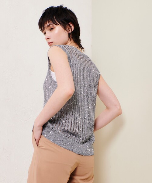 allureville(アルアバイル)の「スパンコールメッシュプルオーバー(ニット/セーター・レディース・グレー系その他/オフホワイト/ブラック・2)」の12枚目の写真