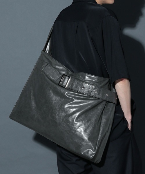 HARE（ハレ）の「タスキベルトショルダーBAG(HARE)（ショルダーバッグ・メンズ・ブラック/グレー系その他・FREE）」の5枚目の写真