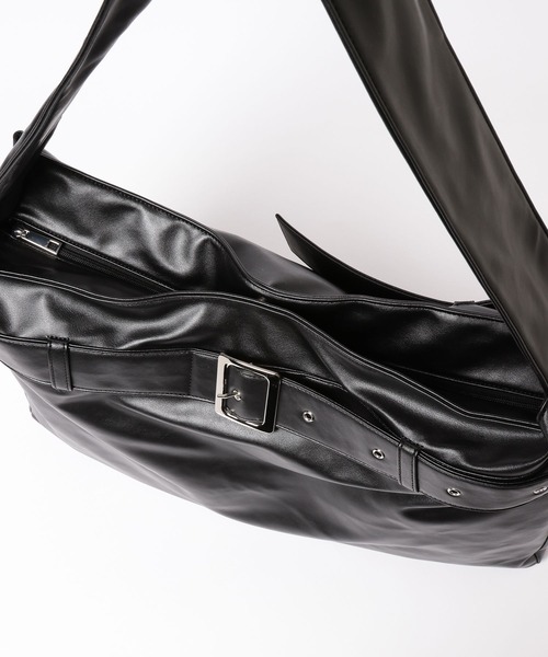 HARE（ハレ）の「タスキベルトショルダーBAG(HARE)（ショルダーバッグ・メンズ・ブラック/グレー系その他・FREE）」の16枚目の写真