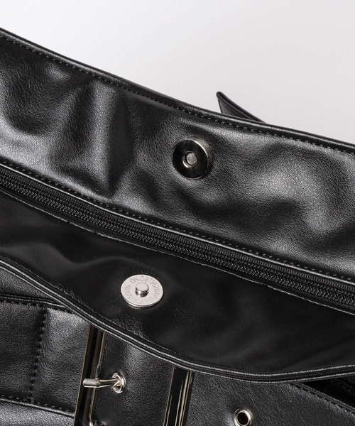 HARE（ハレ）の「タスキベルトショルダーBAG(HARE)（ショルダーバッグ・メンズ・ブラック/グレー系その他・FREE）」の17枚目の写真