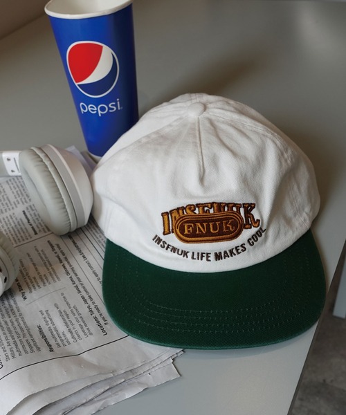 CORNERS（コーナーズ）の「バイカラーロゴキャップ（キャップ・レディース・アイボリー/ピンク/レッド/ネイビー・FREE）」の2枚目の写真