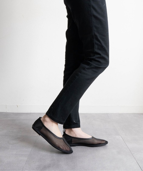 Fabby fabby(ファビィーファビィー)の「メッシュシアーフラットシューズ(パンプス・レディース・ブラック/ベージュ・LARGE/MEDIUM/SMALL)」の20枚目の写真