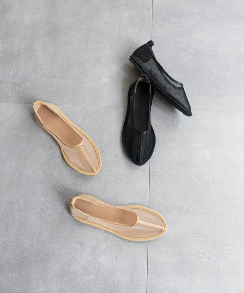 Fabby fabby(ファビィーファビィー)の「メッシュシアーフラットシューズ(パンプス・レディース・ブラック/ベージュ・LARGE/MEDIUM/SMALL)」の3枚目の写真