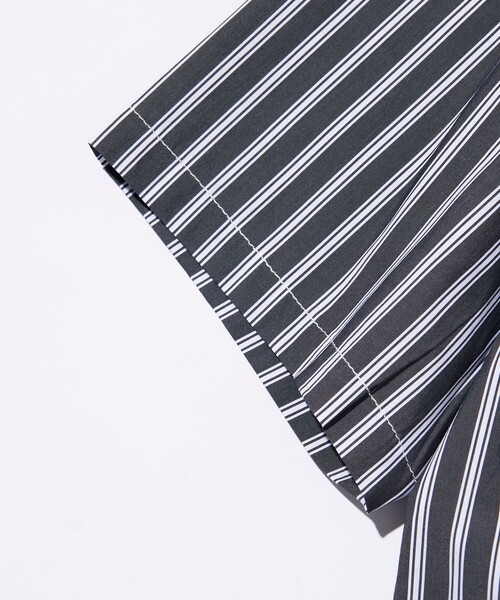 RED KAP(レッドキャップ)の「RED KAP/レッドキャップ 別注 リラックスフィット ハーフジップ ワンポイントロゴ 半袖ワークシャツ/SP H/Z SS SHIRT/チェック/ストライプ(シャツ/ブラウス・メンズ・ホワイト系/ブルー/ストライプ/サックスブルー/チャコールグレー・LARGE/MEDIUM)」の10枚目の写真