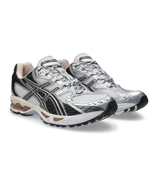 ASICS(アシックス)の「GEL-NIMBUS 10.1(スニーカー・メンズ・ホワイト×シルバー・27/24.5/27.5/23.5/23/25.5/25/26/24/29.5/28.5/29/26.5/28)」の1枚目の写真