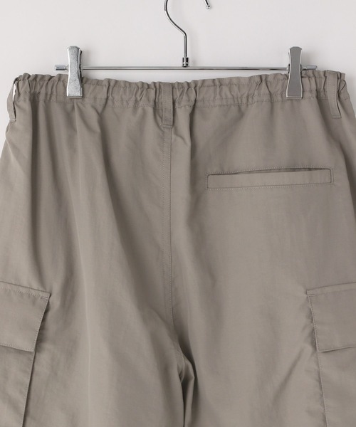 LOWRYS FARM（ローリーズファーム）の「ナイロンカーゴショーツ　 455562（カーゴパンツ・メンズ・ブラック/グレー・LARGE/MEDIUM）」の15枚目の写真