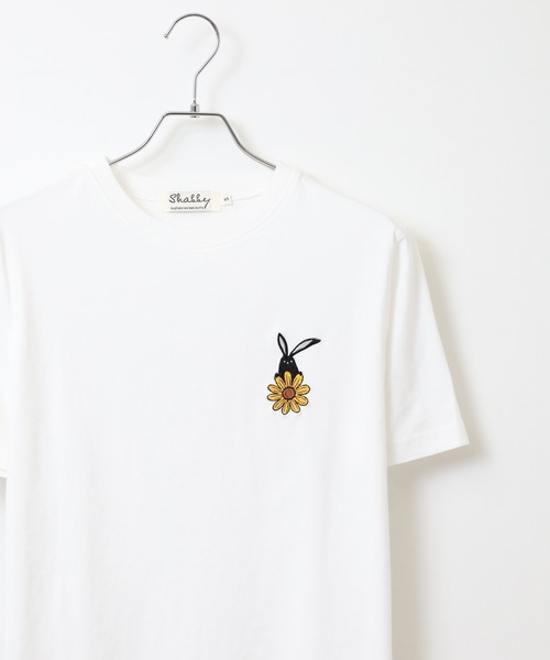 FUNALIVE(ファンアライブ)の「SHABBY プリント半袖Tシャツ unisex(Tシャツ/カットソー・メンズ・サックスブルー/ネイビー/ブラック系1/ブラック系2/イエロー系1/イエロー/オレンジ/アイボリー系1/ネイビー系1/アイボリー/ホワイト系2/ホワイト系1/ブラック/サックスブルー系1/オレンジ系1/オフホワイト・S/M/LL/L)」の4枚目の写真