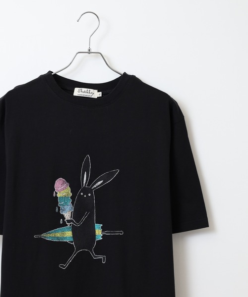 FUNALIVE(ファンアライブ)の「SHABBY プリント半袖Tシャツ unisex(Tシャツ/カットソー・メンズ・サックスブルー/ネイビー/ブラック系1/ブラック系2/イエロー系1/イエロー/オレンジ/アイボリー系1/ネイビー系1/アイボリー/ホワイト系2/ホワイト系1/ブラック/サックスブルー系1/オレンジ系1/オフホワイト・S/M/LL/L)」の6枚目の写真