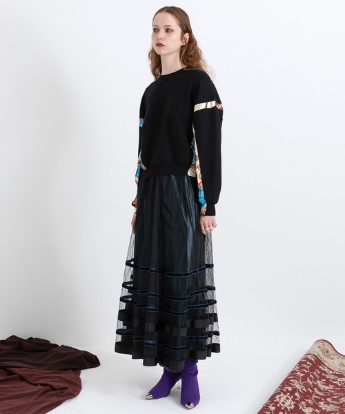 AULA AILA（アウラアイラ）の「スカーフプリント2WAYニット（スウェット・レディース・ブラック/レッド/ネイビー・0）」の19枚目の写真