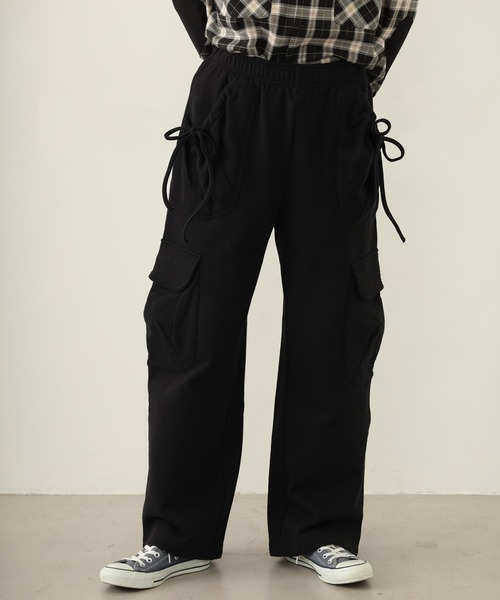 MILKFED.(ミルクフェド)の「GATHERED POCKET SWEAT CARGO PANTS(スウェットパンツ・レディース・ブラック/オリーブ/オートミール・S/M)」の6枚目の写真