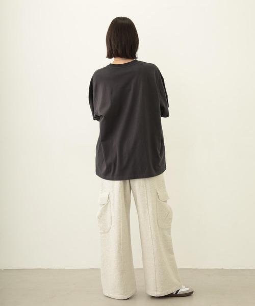 MILKFED.(ミルクフェド)の「GATHERED POCKET SWEAT CARGO PANTS(スウェットパンツ・レディース・ブラック/オリーブ/オートミール・S/M)」の21枚目の写真