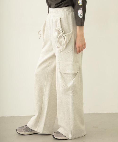 MILKFED.(ミルクフェド)の「GATHERED POCKET SWEAT CARGO PANTS(スウェットパンツ・レディース・ブラック/オリーブ/オートミール・S/M)」の17枚目の写真