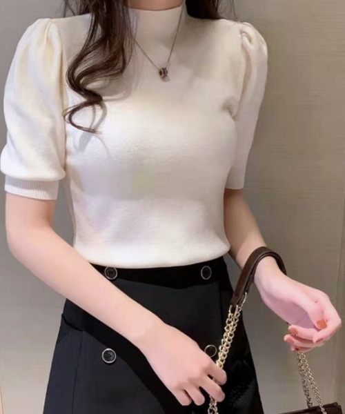maison de LATIR(メゾンドラティール)の「夏でもきちんと感。半袖サマーニット夏服リブトップス。パフスリーブで美シルエットビジネスにも◎きれいめフェミニンスタイル(Tシャツ/カットソー・レディース・ベージュ/ホワイト/ブラック/グレー/ブラウン/ピンク/モカ/グリーン・FREE)」の6枚目の写真
