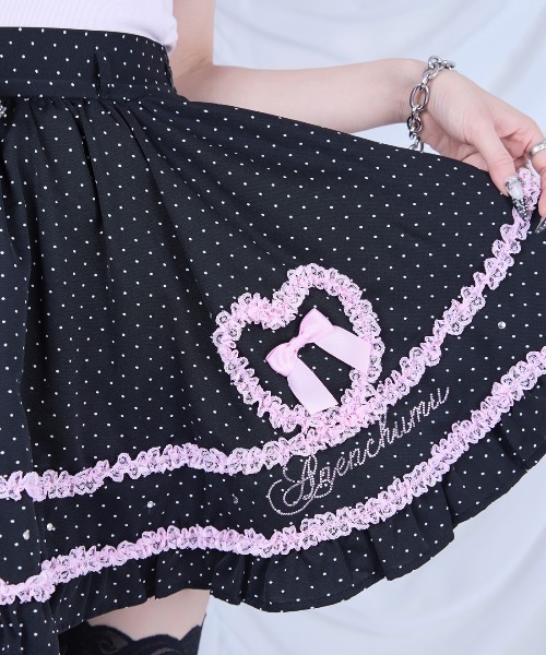 AVENCHUMU（アバンチュウム）の「Frill heart stone logo skirt（スカート・レディース・ドット/ブラック・FREE）」の5枚目の写真