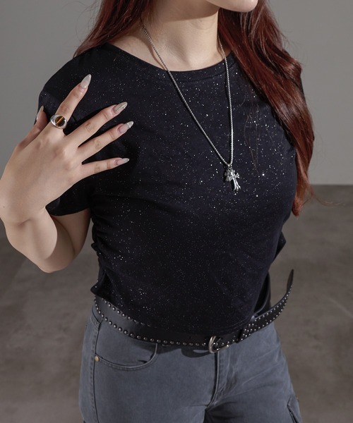 apres jour mignon(アプレジュールミニョン)の「ラメシャーリングクロップドTシャツ【ZOZOTOWN限定アイテム】(Tシャツ/カットソー・レディース・チャコールグレー/ブルー/ネイビー/ブラック・X-LARGE/フリー)」の2枚目の写真