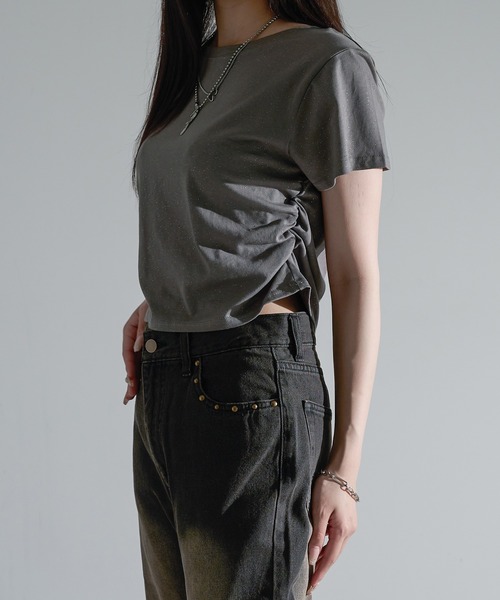 apres jour mignon(アプレジュールミニョン)の「ラメシャーリングクロップドTシャツ【ZOZOTOWN限定アイテム】(Tシャツ/カットソー・レディース・チャコールグレー/ブルー/ネイビー/ブラック・X-LARGE/フリー)」の6枚目の写真