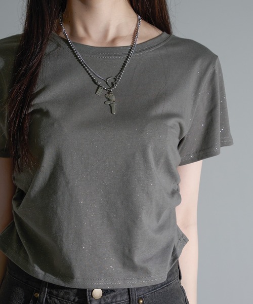 apres jour mignon(アプレジュールミニョン)の「ラメシャーリングクロップドTシャツ【ZOZOTOWN限定アイテム】(Tシャツ/カットソー・レディース・チャコールグレー/ブルー/ネイビー/ブラック・X-LARGE/フリー)」の8枚目の写真