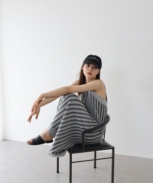 J by blue(ジェイバイブルー)の「ワイドリブマーメイドワンピース(ワンピース・レディース・グレー/ベージュ・MEDIUM)」の13枚目の写真