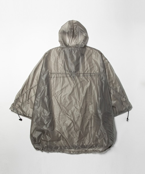 meanswhile（ミーンズワイル）の「Cordura Ripstop Packable Poncho（ポンチョ・メンズ・ブラック/グレー・FREE）」の12枚目の写真