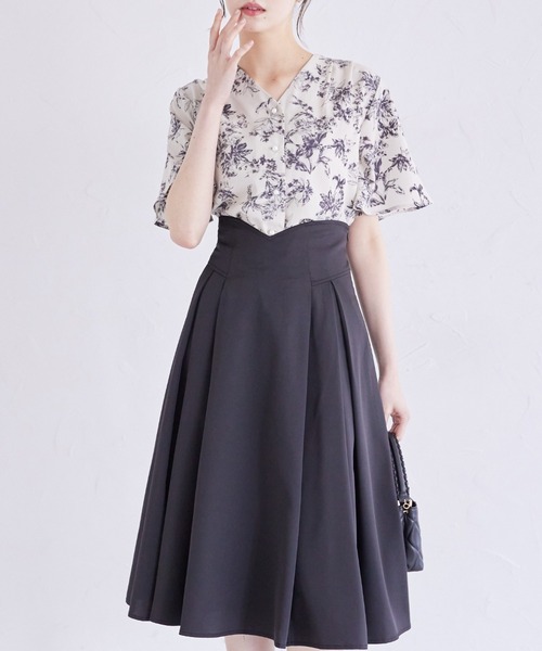tocco closet(トッコ クローゼット)の「パール釦Vネックフレアスリーブブラウス(シャツ/ブラウス・レディース・オフホワイト/ピンク/ホワイト・M)」の5枚目の写真