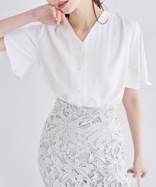 tocco closet(トッコ クローゼット)の「パール釦Vネックフレアスリーブブラウス(シャツ/ブラウス・レディース・オフホワイト/ピンク/ホワイト・M)」の11枚目の写真