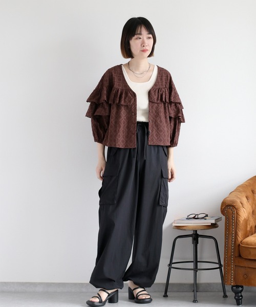 cepo（セポ）の「フリルデザインレースシャツ（シャツ/ブラウス・レディース・ブラウン/オフホワイト・M）」の15枚目の写真