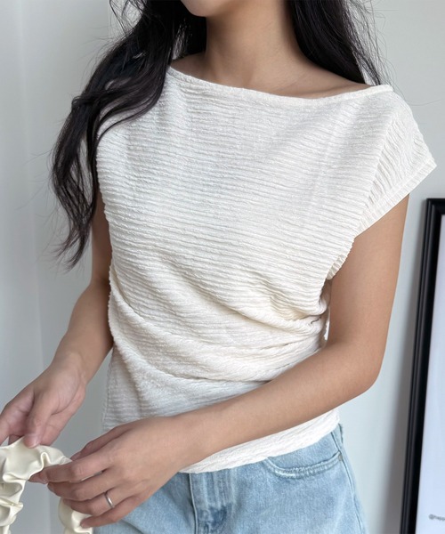L LABEL（エルラベル）の「サイドギャザークレープトップ（Tシャツ/カットソー・レディース・ホワイト/ベージュ・FREE）」の5枚目の写真