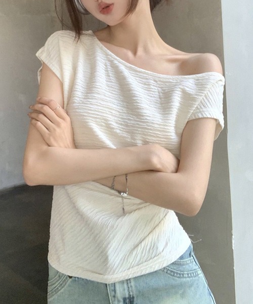 L LABEL（エルラベル）の「サイドギャザークレープトップ（Tシャツ/カットソー・レディース・ホワイト/ベージュ・FREE）」の11枚目の写真