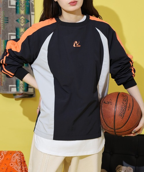 NERDY(ノルディ)の「カラーブロックウーブンウォームアップ(Tシャツ/カットソー・メンズ・ブラック/カーキ・S/M/L)」の1枚目の写真