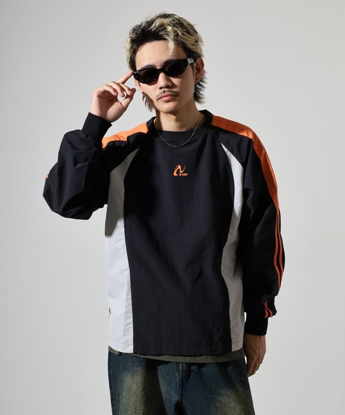 NERDY(ノルディ)の「カラーブロックウーブンウォームアップ(Tシャツ/カットソー・メンズ・ブラック/カーキ・S/M/L)」の14枚目の写真