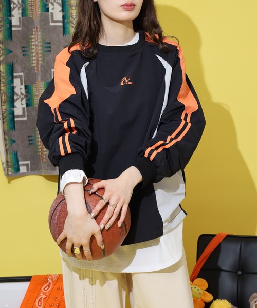 NERDY(ノルディ)の「カラーブロックウーブンウォームアップ(Tシャツ/カットソー・メンズ・ブラック/カーキ・S/M/L)」の3枚目の写真