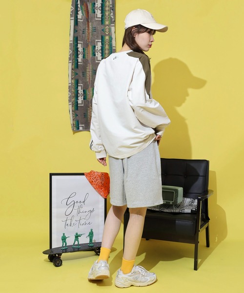 NERDY(ノルディ)の「カラーブロックウーブンウォームアップ(Tシャツ/カットソー・メンズ・ブラック/カーキ・S/M/L)」の13枚目の写真