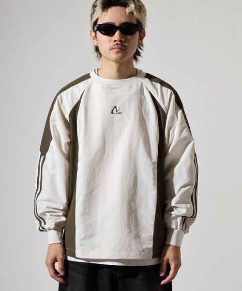 NERDY(ノルディ)の「カラーブロックウーブンウォームアップ(Tシャツ/カットソー・メンズ・ブラック/カーキ・S/M/L)」の20枚目の写真