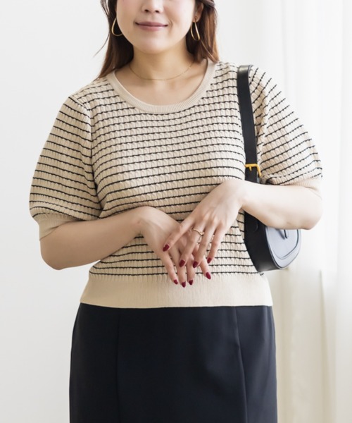 CLETTE(クレット)の「クルーネックパフスリーブニット(ニット/セーター・レディース・ホワイト系その他/ベージュ系その他/オフホワイト/ブラック・LL/3L/4L)」の4枚目の写真