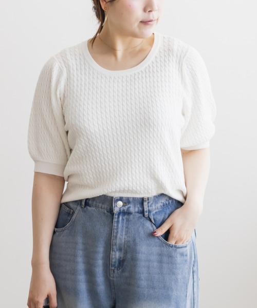 CLETTE(クレット)の「クルーネックパフスリーブニット(ニット/セーター・レディース・ホワイト系その他/ベージュ系その他/オフホワイト/ブラック・LL/3L/4L)」の2枚目の写真