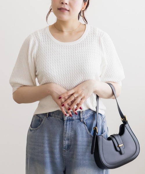 CLETTE(クレット)の「クルーネックパフスリーブニット(ニット/セーター・レディース・ホワイト系その他/ベージュ系その他/オフホワイト/ブラック・LL/3L/4L)」の5枚目の写真