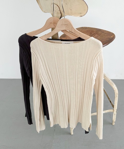 Doux archives（ドゥアルシーヴ）の「ボートネックランダムリブニット（ニット/セーター・レディース・レッド/キャメル/アイボリー/チャコールグレー・FREE）」の10枚目の写真