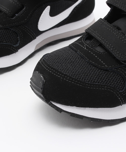 COMECHATTO&CLOSET（カムチャットアンドクロゼット）の「NIKE MDランナー2　TDV	（スニーカー・キッズ・ブラック・13cm/15cm/12cm/14cm/16cm）」の5枚目の写真