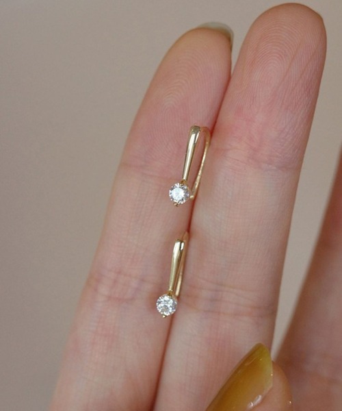 yu-ka(ユーカ)の「YU-KA:ワンポイントジルコニアフックピアス one point zirconia hook pierce(ピアス(両耳用)・レディース・ゴールド・FREE)」の3枚目の写真