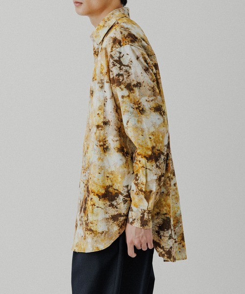 ADAM ET ROPE'(アダムエロペ)の「アソート ビッグシルエット レギュラーカラーシャツ(シャツ/ブラウス・メンズ・スミクロ/ブラック系その他/ブラウン系その他2/イエロー系その他2/ブラック系その他2・M/L)」の16枚目の写真