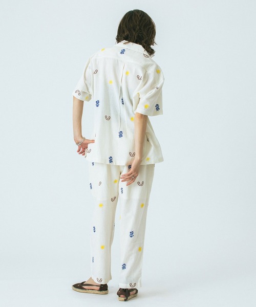 HLAADA(フラーダ)の「(HLAADA for ROSEBUD)EMBROIDERED SHIRT(シャツ/ブラウス・レディース・ブラック/オフホワイト・ONE SIZE)」の13枚目の写真