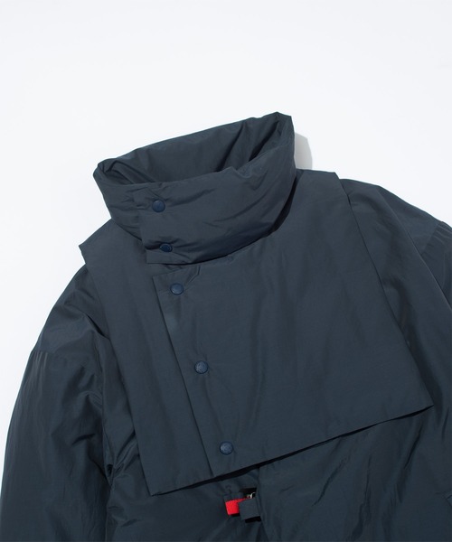 F/CE. （エフシーイー）の「F/CE. RECYCLED DOWN 2WAY STAND COAT / エフシーイー  リサイクルダウン2ウェイスタンドコート（ダウンジャケット/コート・メンズ・ベージュ/ネイビー/ブラック・LARGE/MEDIUM/SMALL）」の9枚目の写真