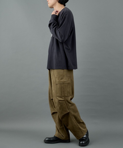 COLONY 2139（コロニートゥーワンスリーナイン）の「シンセティックスエードカーゴパンツ（カーゴパンツ・メンズ・チャコールグレー/アイボリー/ブラック/カーキ・MEDIUM/LARGE）」の14枚目の写真